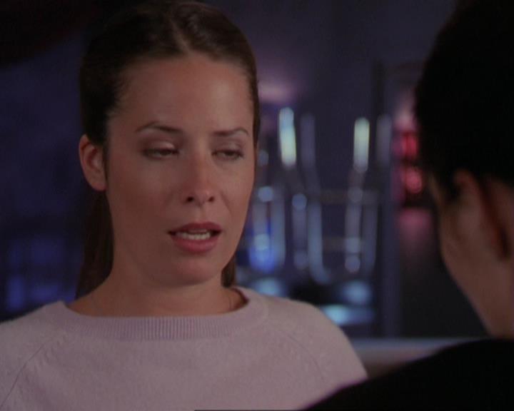 Charmed-Online_dot_net-3x01TheHoneymoonsOver0932.jpg