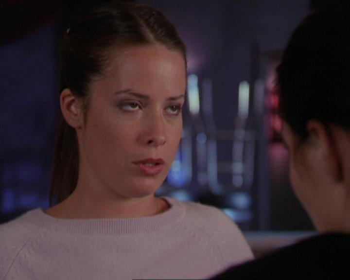 Charmed-Online_dot_net-3x01TheHoneymoonsOver0936.jpg