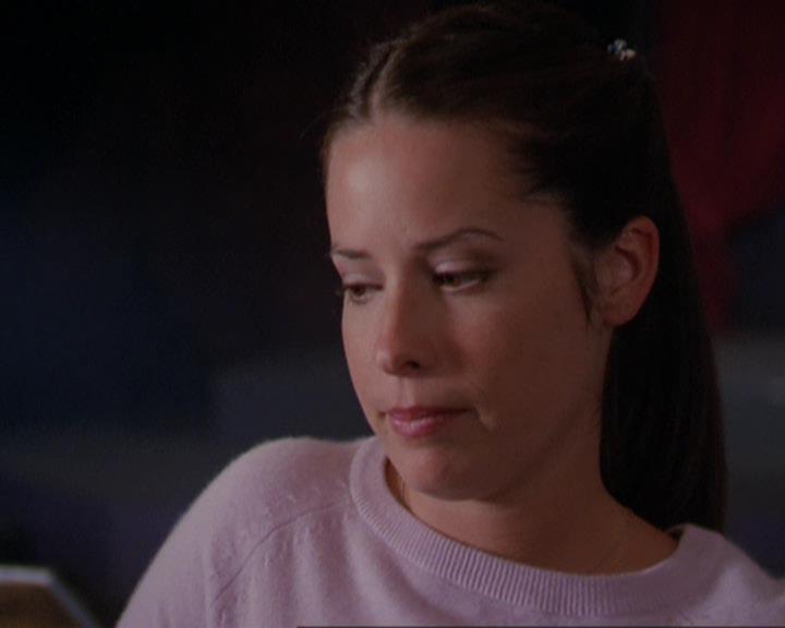 Charmed-Online_dot_net-3x01TheHoneymoonsOver0974.jpg Charmed-Online_dot_net-3x01TheHoneymoonsOver0974.jpg