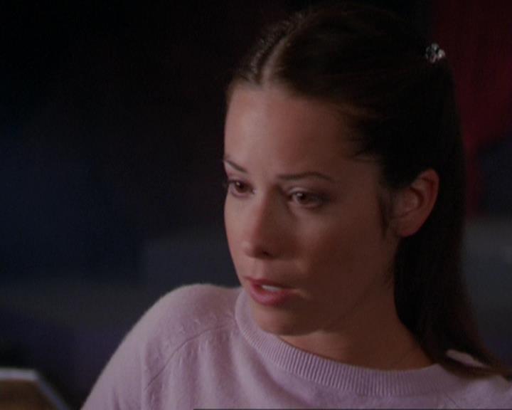 Charmed-Online_dot_net-3x01TheHoneymoonsOver0977.jpg
