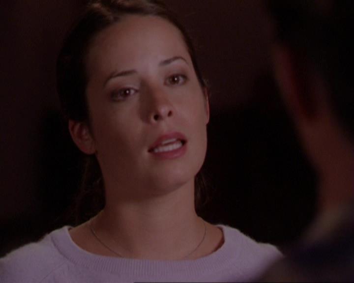 Charmed-Online_dot_net-3x01TheHoneymoonsOver1633.jpg Charmed-Online_dot_net-3x01TheHoneymoonsOver1633.jpg