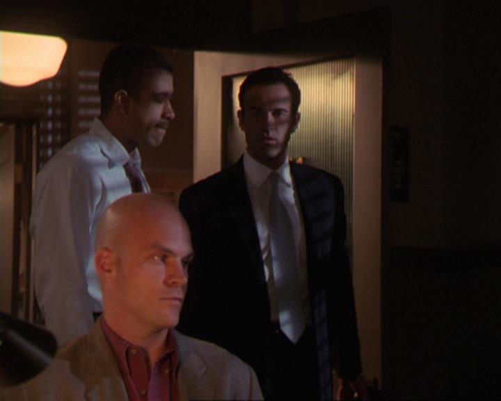 Charmed-Online_dot_net-3x01TheHoneymoonsOver1672.jpg