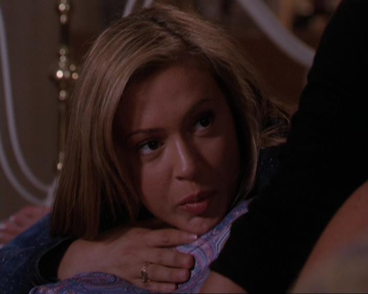 Charmed-Online_dot_net-3x01TheHoneymoonsOver1809.jpg