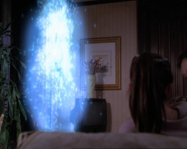 Charmed-Online_dot_net-3x01TheHoneymoonsOver1818.jpg