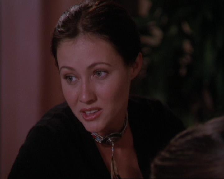 Charmed-Online_dot_net-3x01TheHoneymoonsOver1849.jpg
