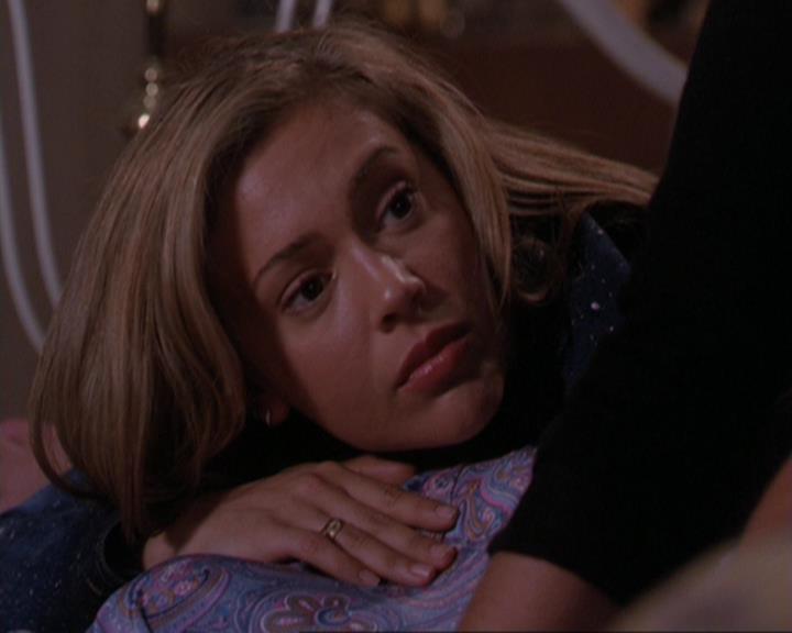Charmed-Online_dot_net-3x01TheHoneymoonsOver1850.jpg