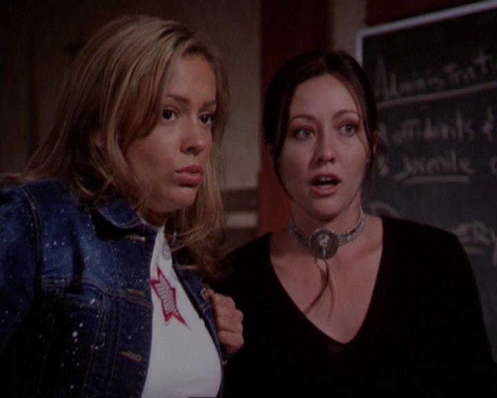 Charmed-Online_dot_net-3x01TheHoneymoonsOver2007.jpg
