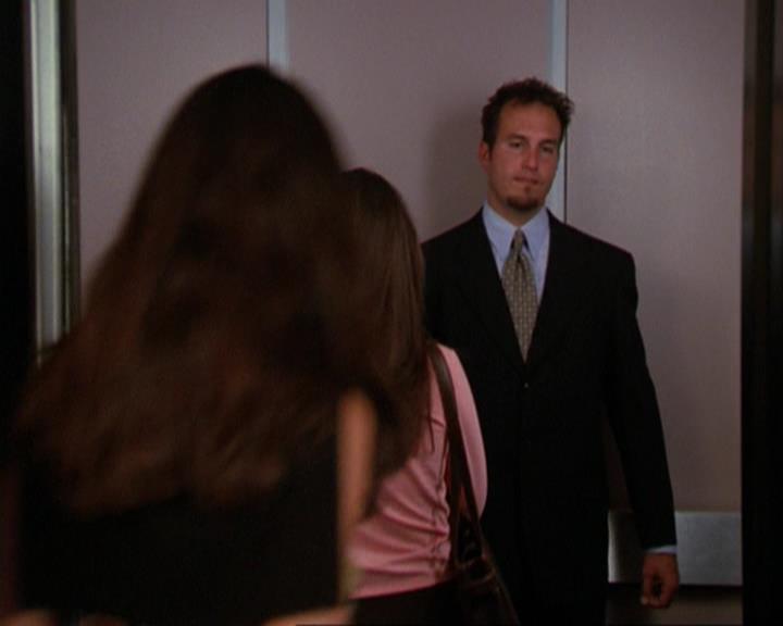 Charmed-Online_dot_net-3x02MagicHour0033.jpg