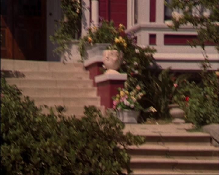 Charmed-Online_dot_net-3x02MagicHour0040.jpg