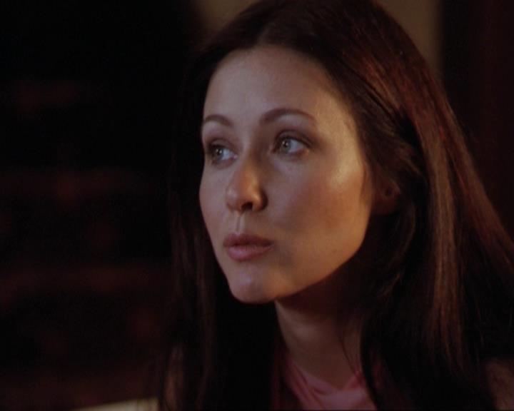 Charmed-Online_dot_net-3x02MagicHour0211.jpg Charmed-Online_dot_net-3x02MagicHour0211.jpg