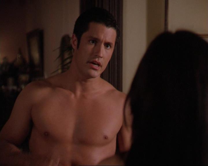 Charmed-Online_dot_net-3x02MagicHour0320.jpg