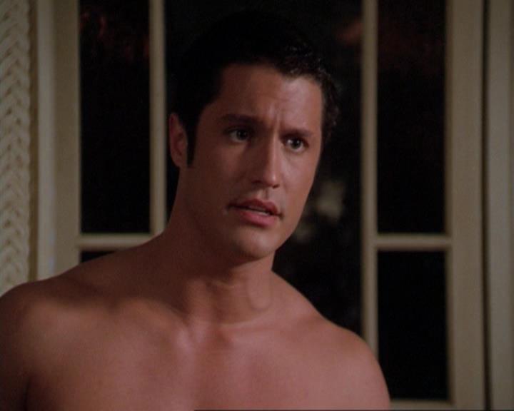 Charmed-Online_dot_net-3x02MagicHour0346.jpg Charmed-Online_dot_net-3x02MagicHour0346.jpg