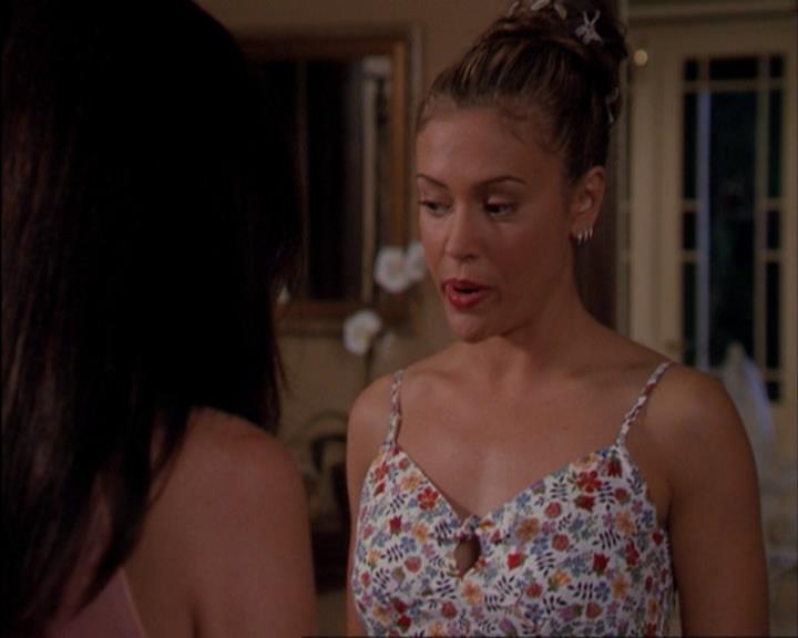 Charmed-Online_dot_net-3x02MagicHour0435.jpg