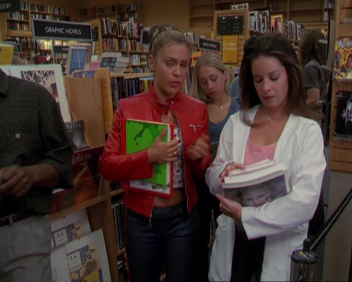 Charmed-Online_dot_net-3x02MagicHour0451.jpg