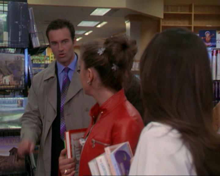 Charmed-Online_dot_net-3x02MagicHour0463.jpg Charmed-Online_dot_net-3x02MagicHour0463.jpg