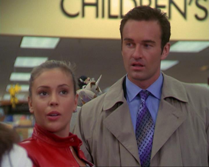 Charmed-Online_dot_net-3x02MagicHour0519.jpg Charmed-Online_dot_net-3x02MagicHour0519.jpg