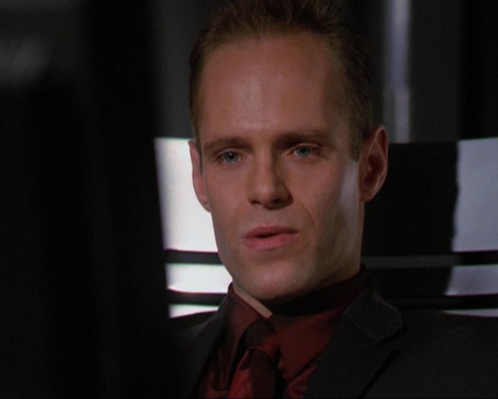 Charmed-Online_dot_net-3x02MagicHour0580.jpg
