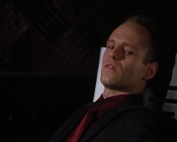 Charmed-Online_dot_net-3x02MagicHour0585.jpg