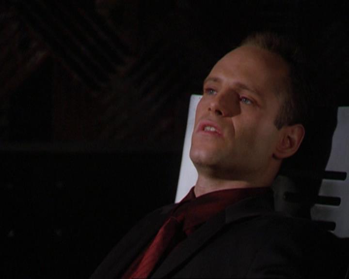 Charmed-Online_dot_net-3x02MagicHour0586.jpg