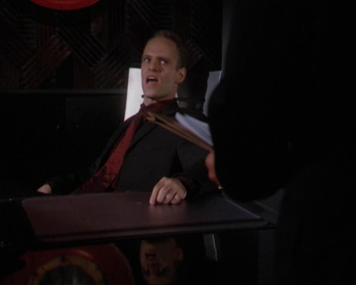 Charmed-Online_dot_net-3x02MagicHour0597.jpg Charmed-Online_dot_net-3x02MagicHour0597.jpg