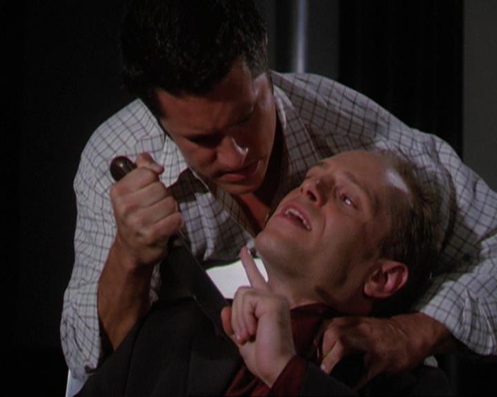 Charmed-Online_dot_net-3x02MagicHour0650.jpg Charmed-Online_dot_net-3x02MagicHour0650.jpg