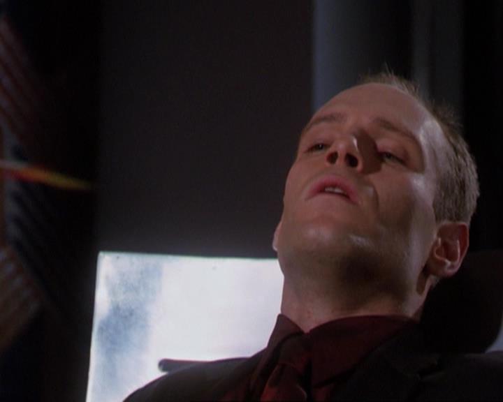 Charmed-Online_dot_net-3x02MagicHour0671.jpg