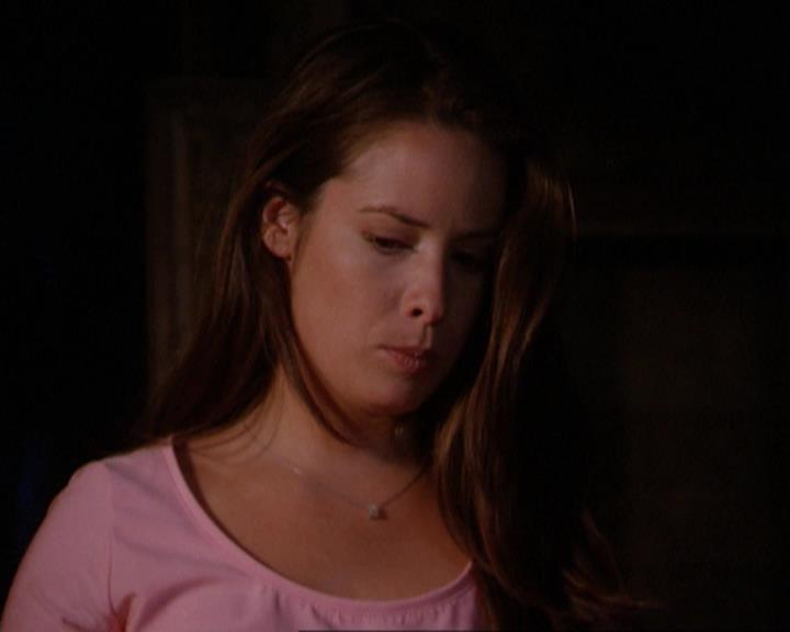 Charmed-Online_dot_net-3x02MagicHour0739.jpg Charmed-Online_dot_net-3x02MagicHour0739.jpg