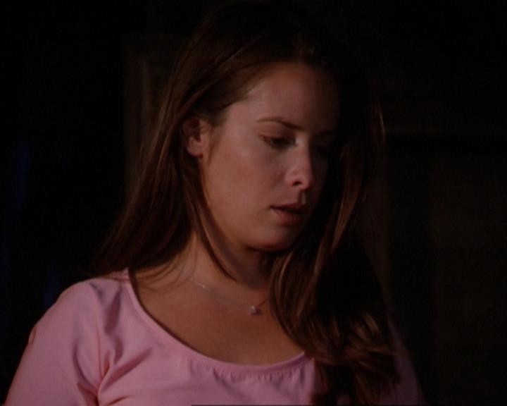 Charmed-Online_dot_net-3x02MagicHour0747.jpg