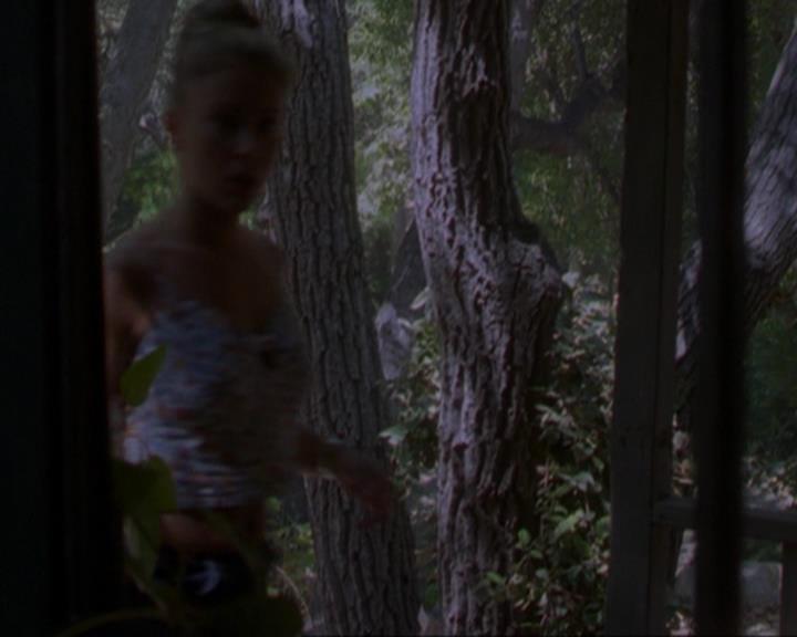 Charmed-Online_dot_net-3x02MagicHour0919.jpg Charmed-Online_dot_net-3x02MagicHour0919.jpg