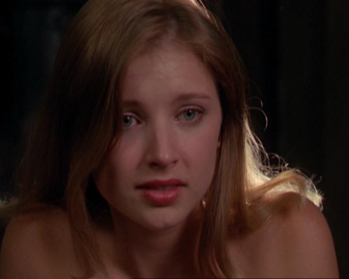 Charmed-Online_dot_net-3x02MagicHour0933.jpg Charmed-Online_dot_net-3x02MagicHour0933.jpg