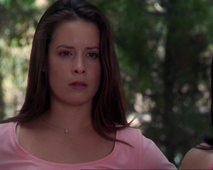 Charmed-Online_dot_net-3x02MagicHour1003.jpg Charmed-Online_dot_net-3x02MagicHour1003.jpg