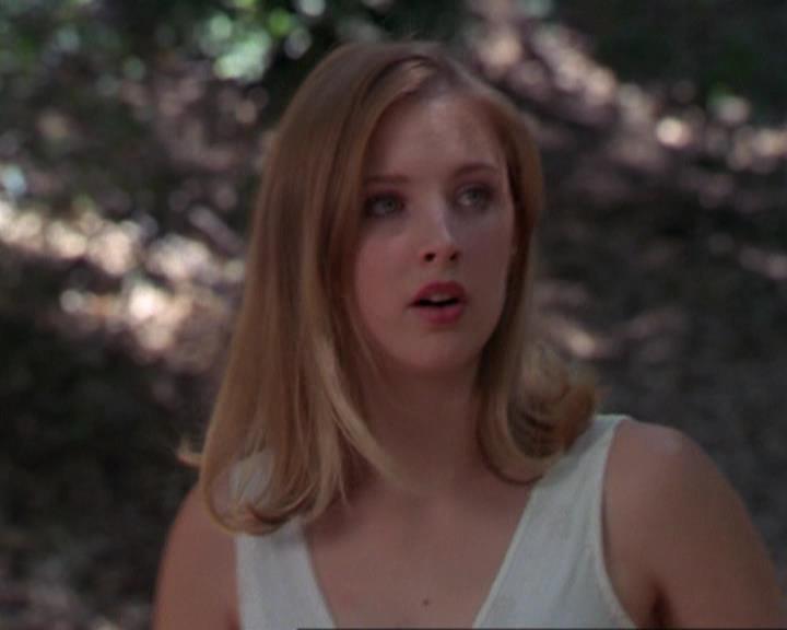 Charmed-Online_dot_net-3x02MagicHour1017.jpg Charmed-Online_dot_net-3x02MagicHour1017.jpg