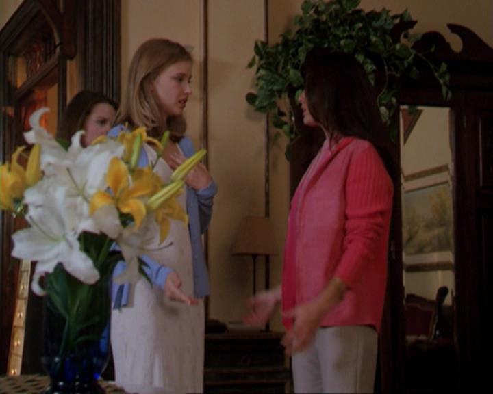Charmed-Online_dot_net-3x02MagicHour1053.jpg