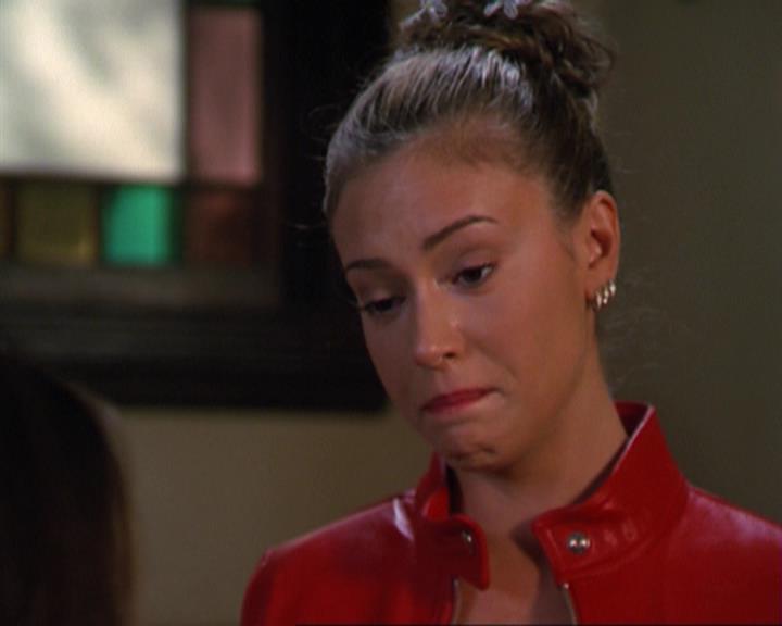 Charmed-Online_dot_net-3x02MagicHour1104.jpg