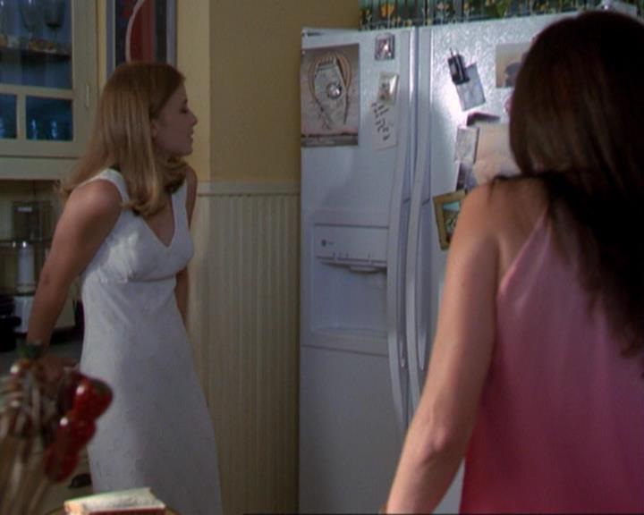 Charmed-Online_dot_net-3x02MagicHour1136.jpg
