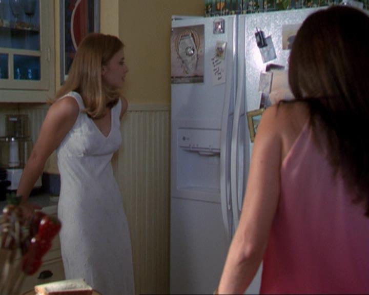 Charmed-Online_dot_net-3x02MagicHour1139.jpg