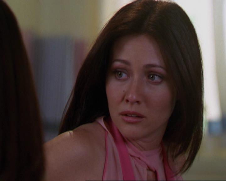 Charmed-Online_dot_net-3x02MagicHour1186.jpg