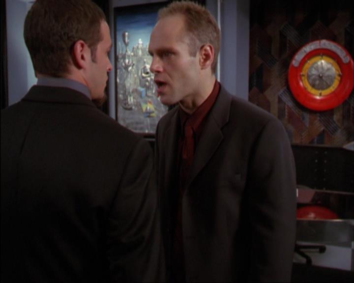 Charmed-Online_dot_net-3x02MagicHour1244.jpg