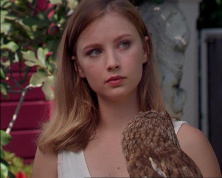 Charmed-Online_dot_net-3x02MagicHour1296.jpg