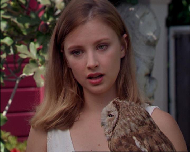 Charmed-Online_dot_net-3x02MagicHour1302.jpg