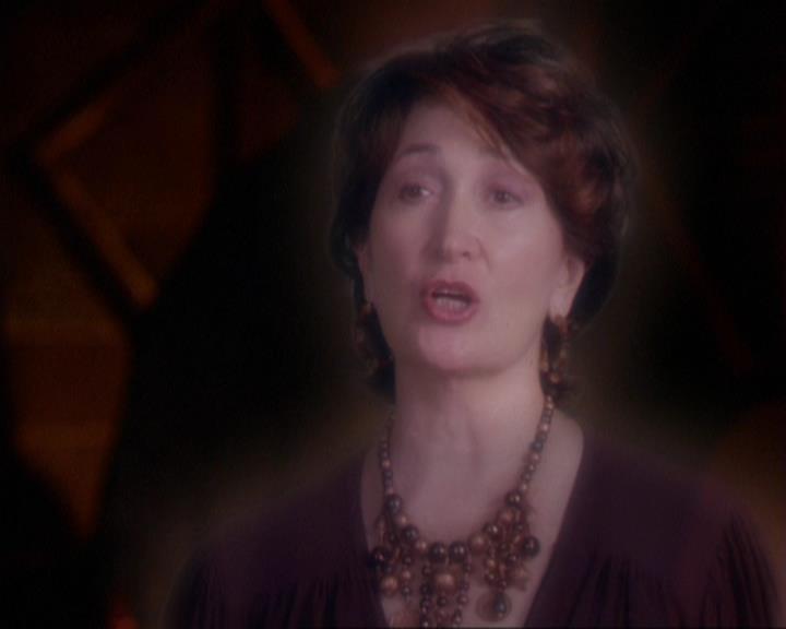 Charmed-Online_dot_net-3x02MagicHour1428.jpg