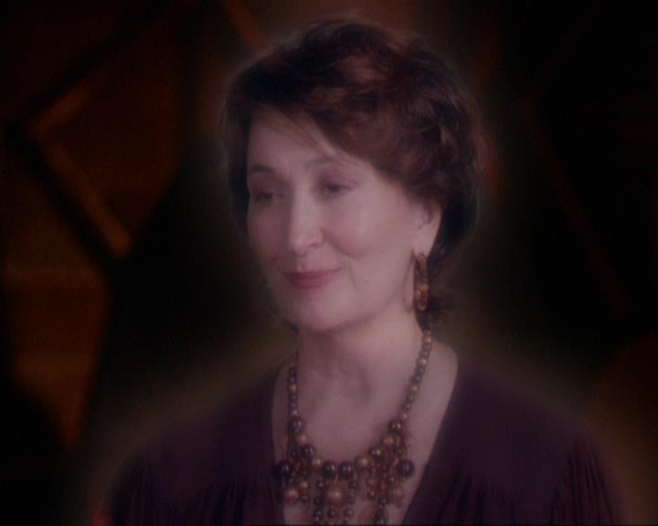 Charmed-Online_dot_net-3x02MagicHour1502.jpg
