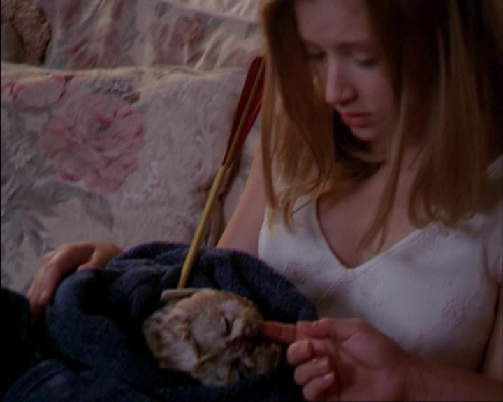 Charmed-Online_dot_net-3x02MagicHour1568.jpg