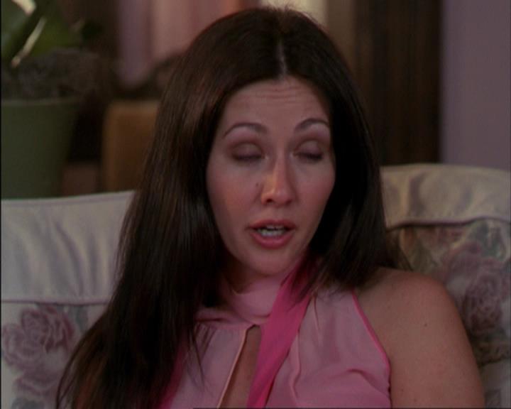 Charmed-Online_dot_net-3x02MagicHour1584.jpg