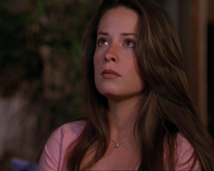 Charmed-Online_dot_net-3x02MagicHour1590.jpg