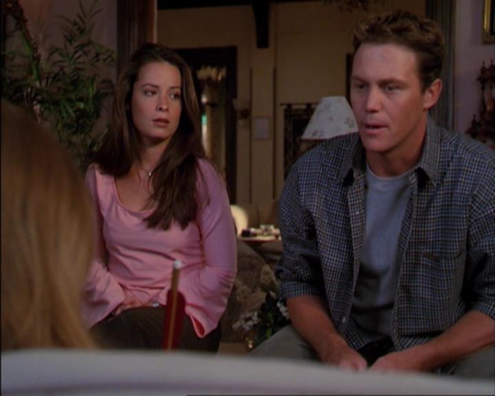 Charmed-Online_dot_net-3x02MagicHour1624.jpg
