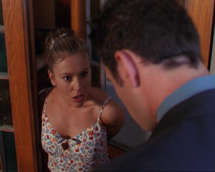 Charmed-Online_dot_net-3x02MagicHour1642.jpg Charmed-Online_dot_net-3x02MagicHour1642.jpg