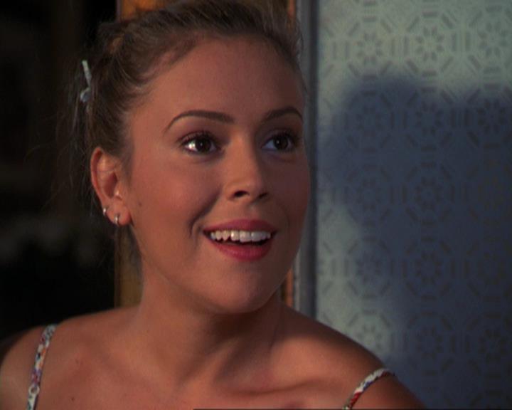 Charmed-Online_dot_net-3x02MagicHour1648.jpg