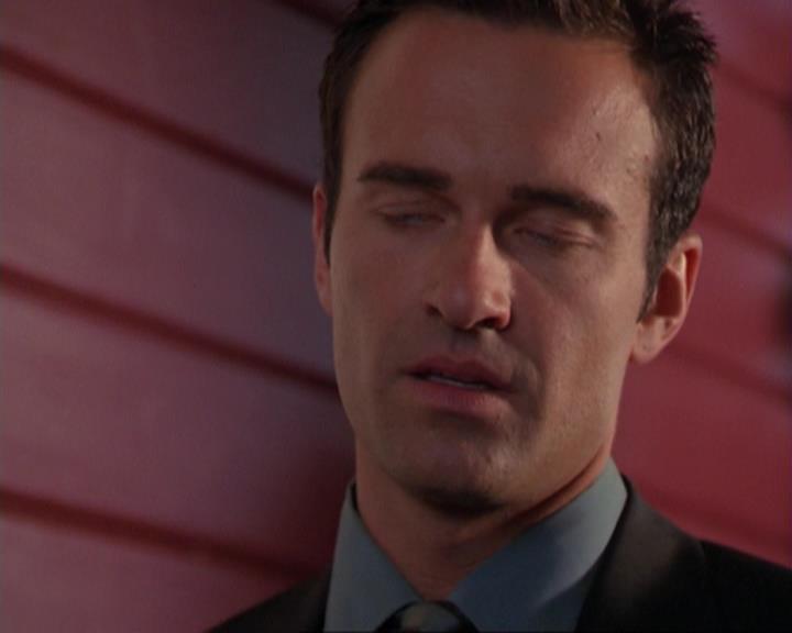 Charmed-Online_dot_net-3x02MagicHour1673.jpg