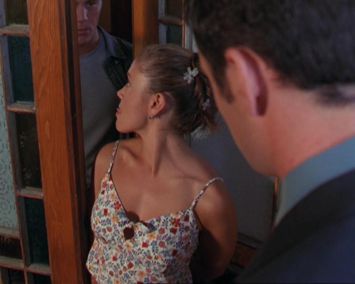 Charmed-Online_dot_net-3x02MagicHour1696.jpg